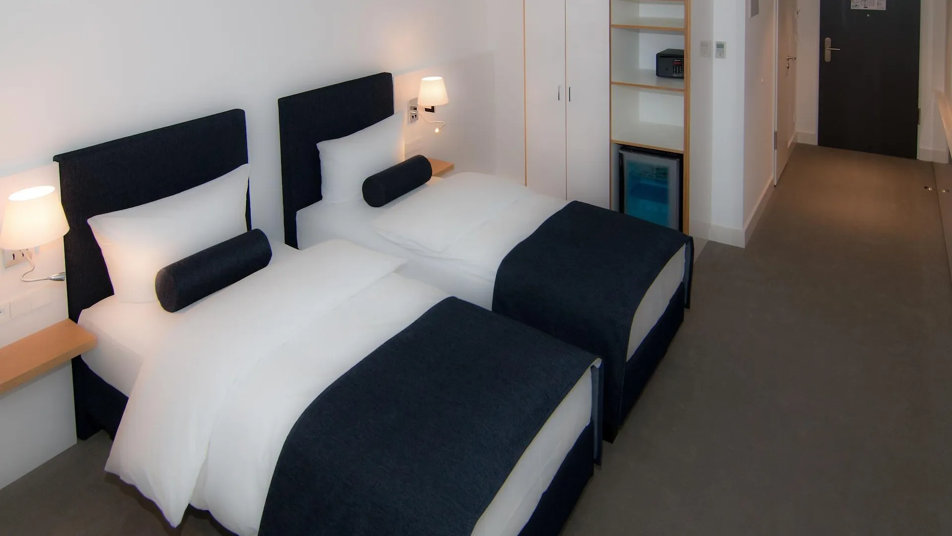 Bayer 89 VI Vadi Hotel Munich 3*,  Germany