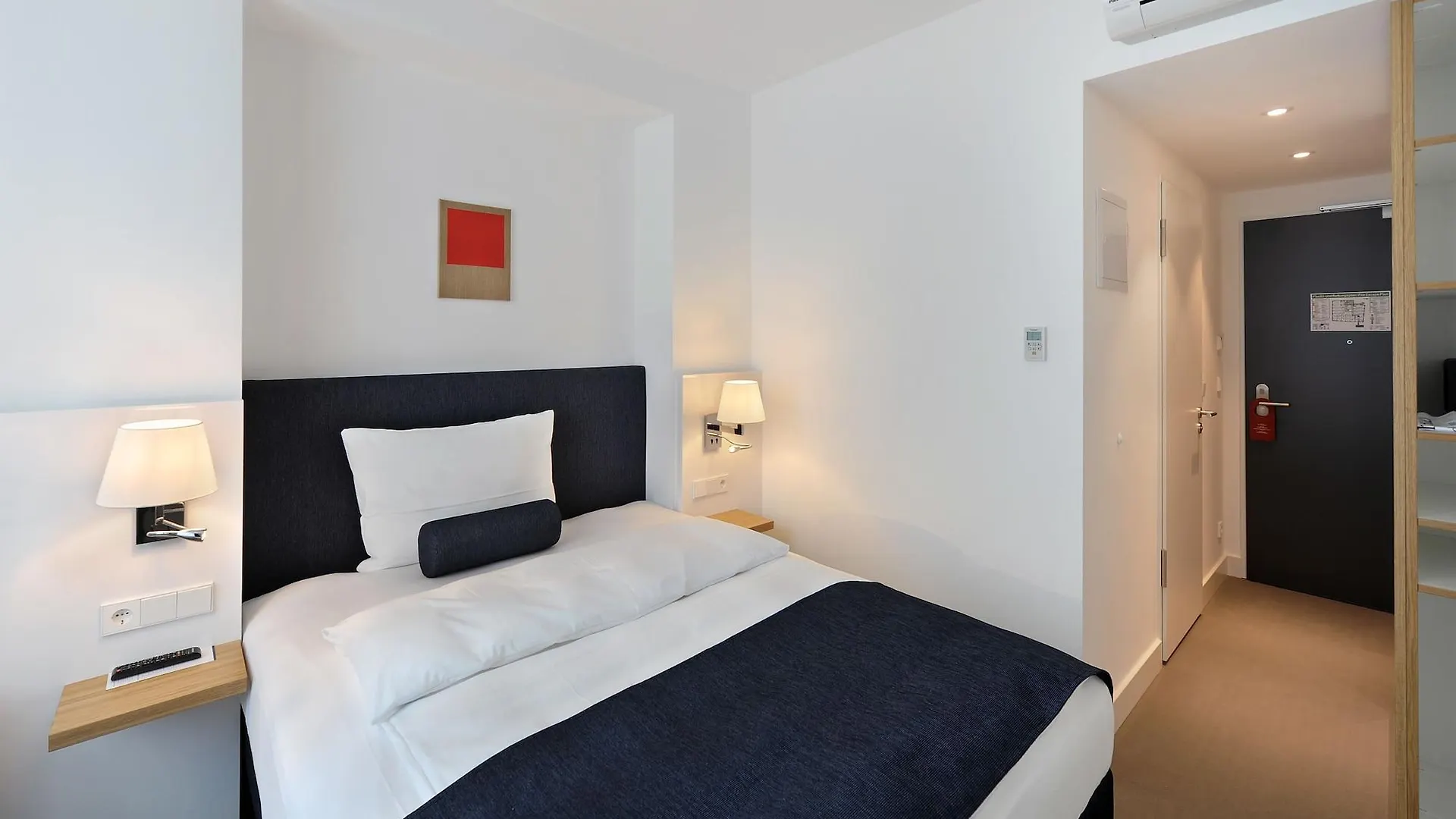 Bayer 89 VI Vadi Hotel Munich 3*,  Germany