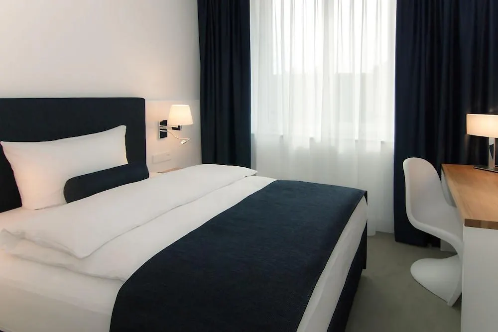Bayer 89 VI Vadi Hotel Munich