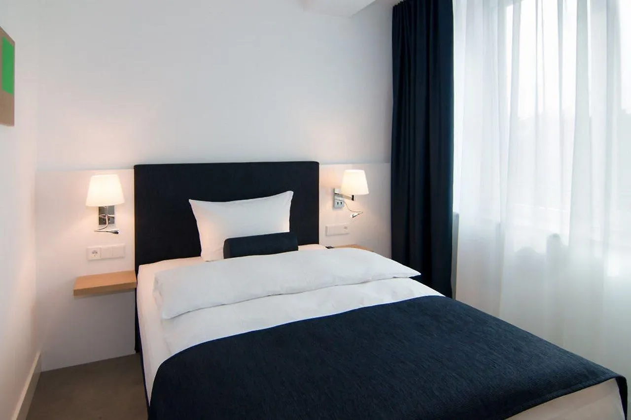 Bayer 89 VI Vadi Hotel Munich