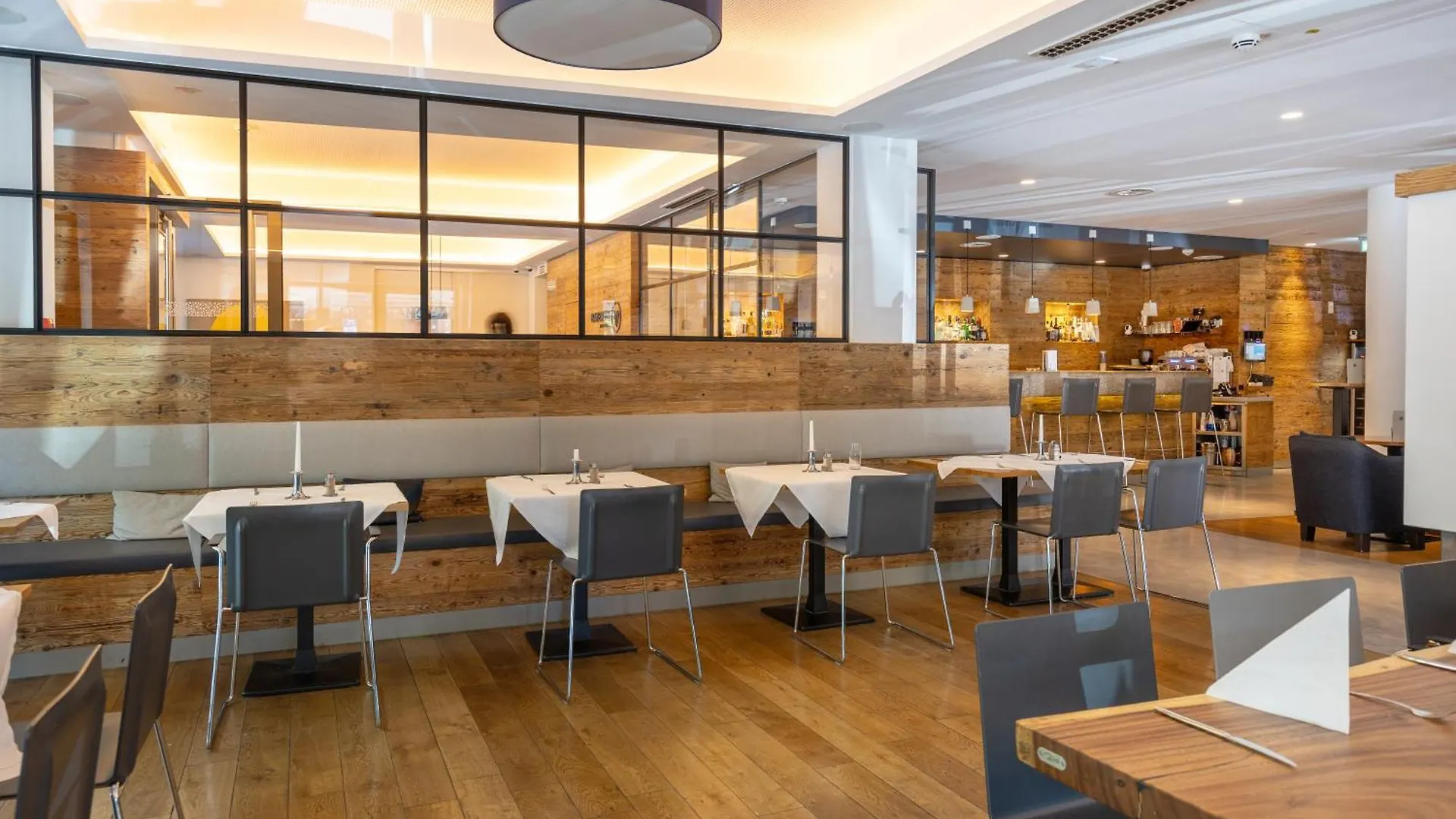 Bayer 89 VI Vadi Hotel Munich